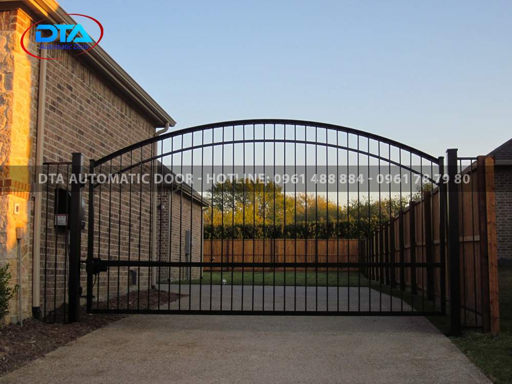 cua tu dong gia re 48