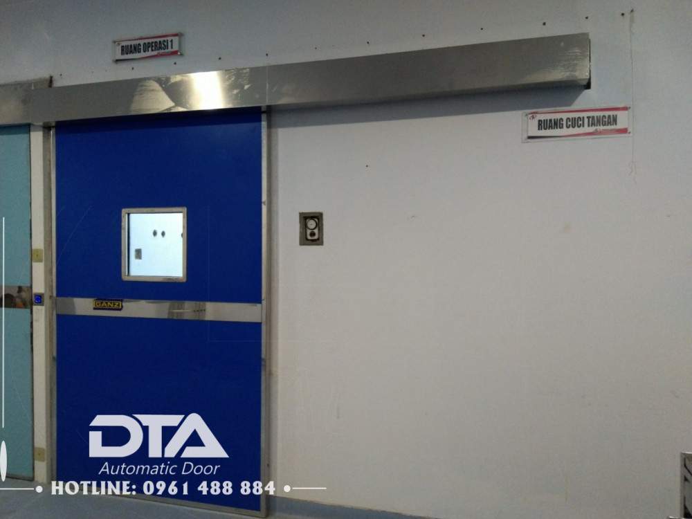 cua tu dong sang trong 104